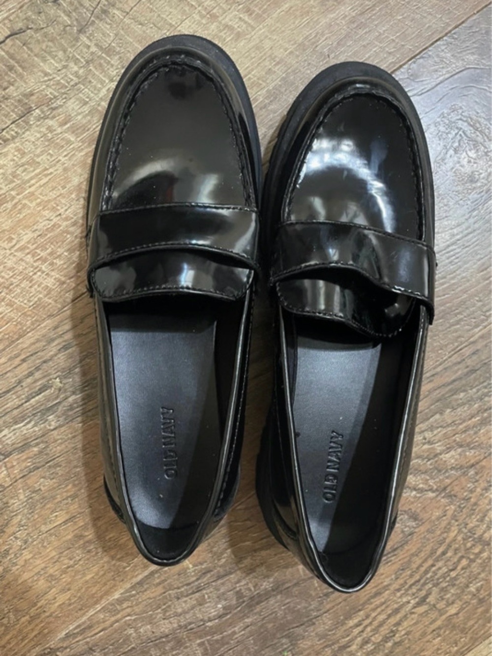 Old Navy Black Patent Women’s Penny Loafers